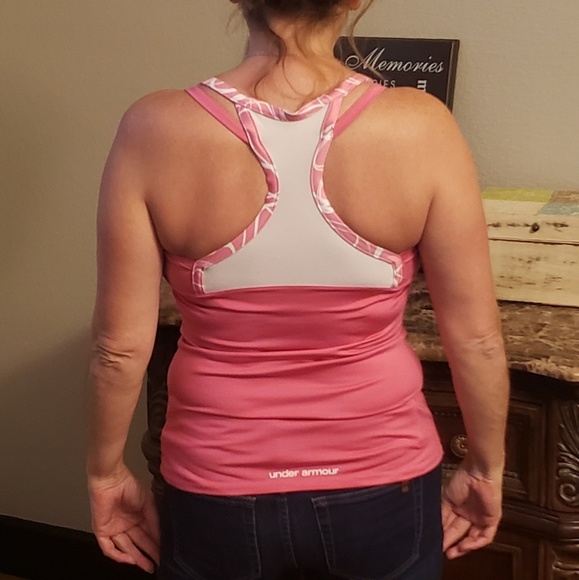 M Under Armour Heat Gear Workout Tank - Picture 3 of 5